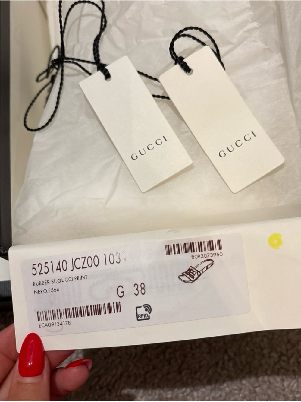 Gucci Black Logo Rubber Slide Sandals - Picture 5 of 8